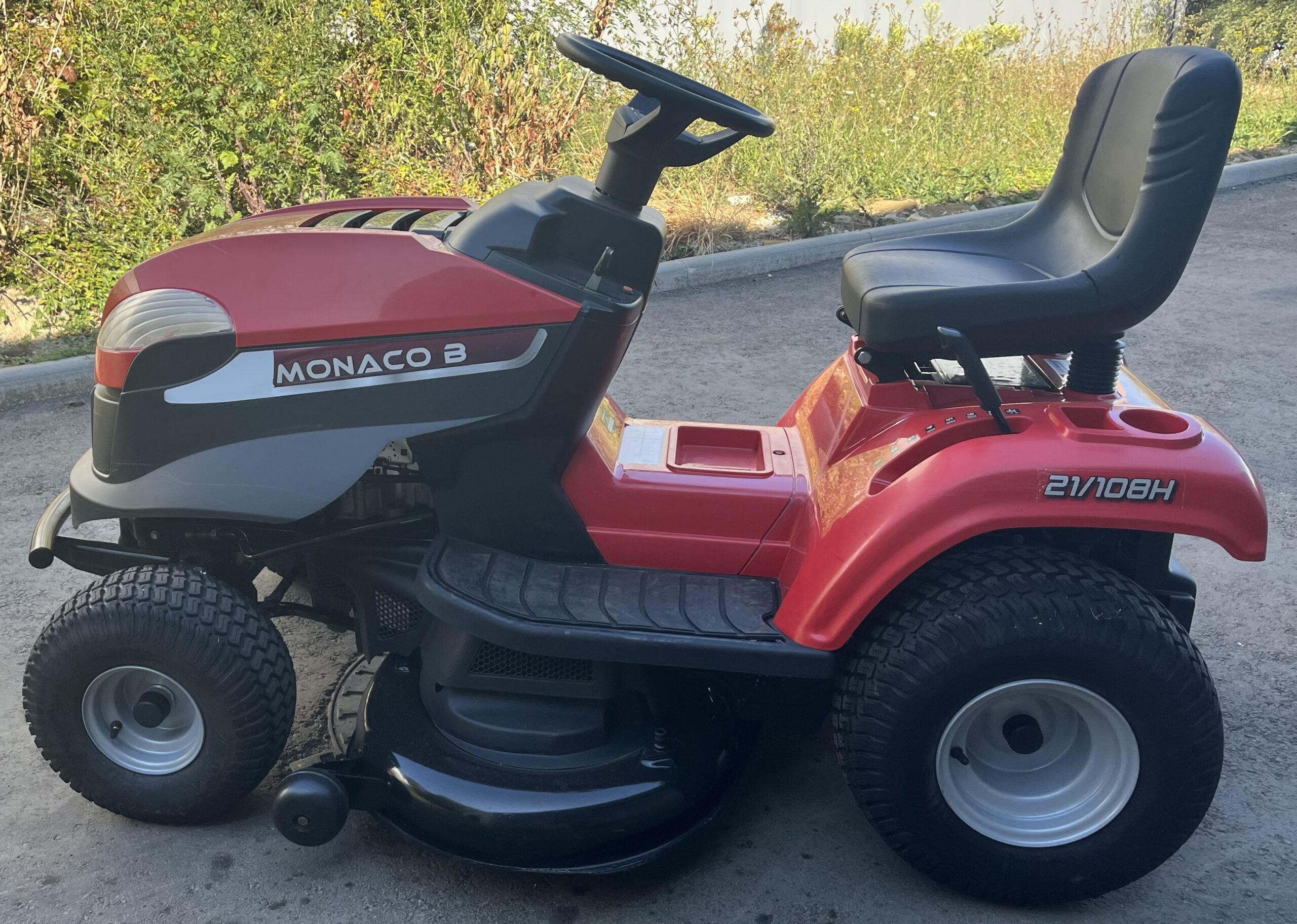 Sentar Monaco B - Tracteur Tondeuse d'Occasion – Image 4