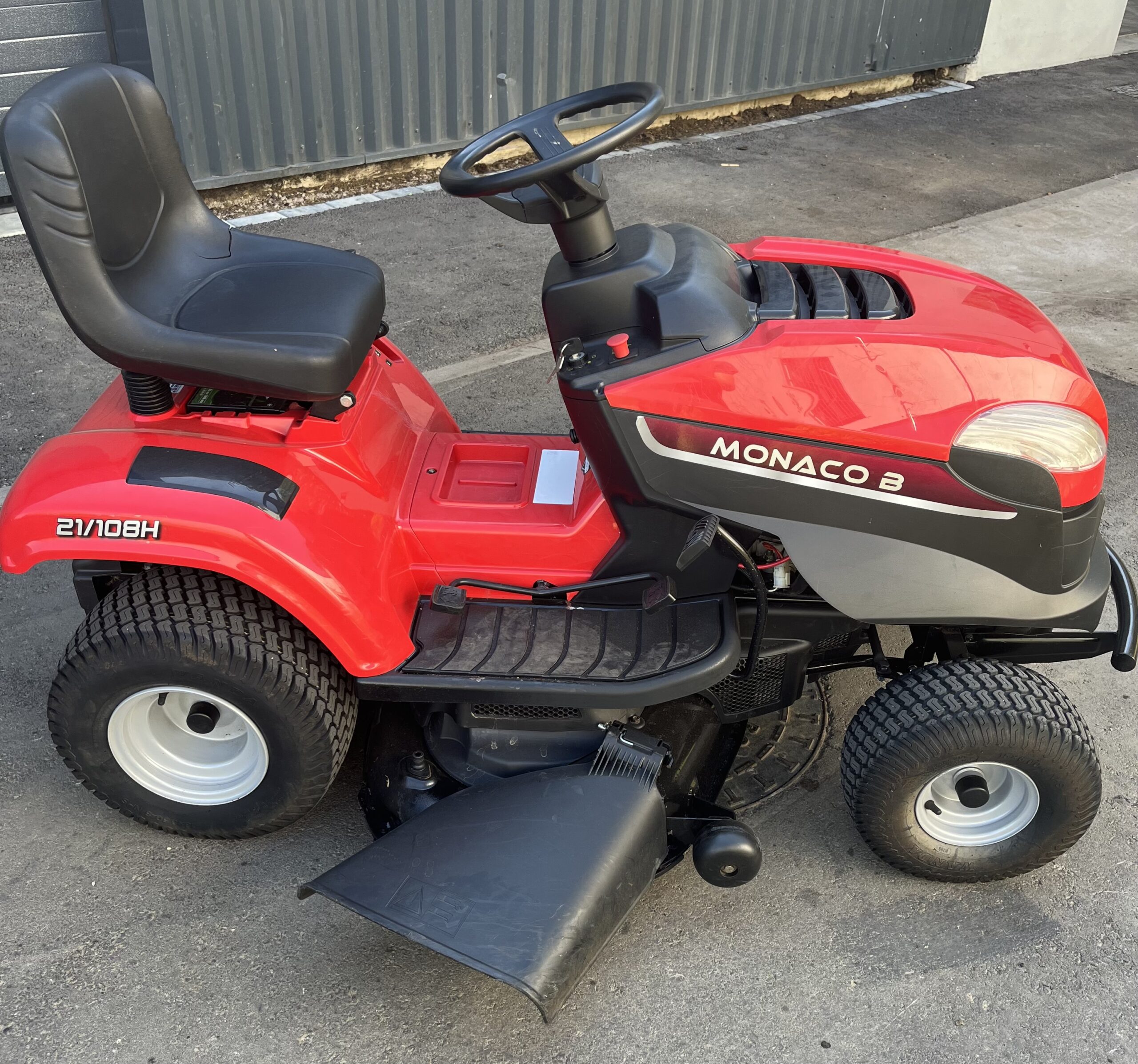 Sentar Monaco B - Tracteur Tondeuse d'Occasion – Image 3