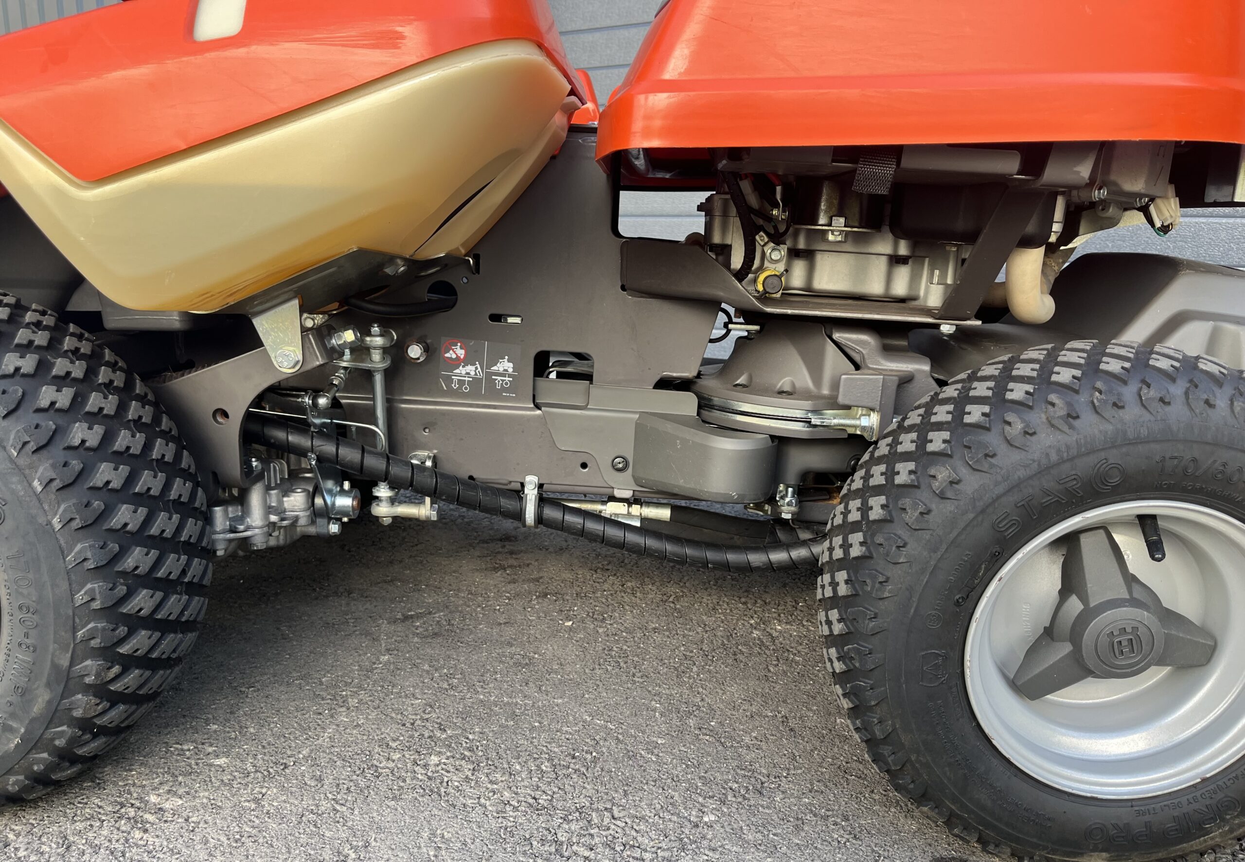 Rider R216TAWD Husqvarna - Tracteur Tondeuse d'Occasion – Image 5